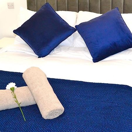 Fidelity Stays Beach Themed Apartment Brighton Eksteriør bilde