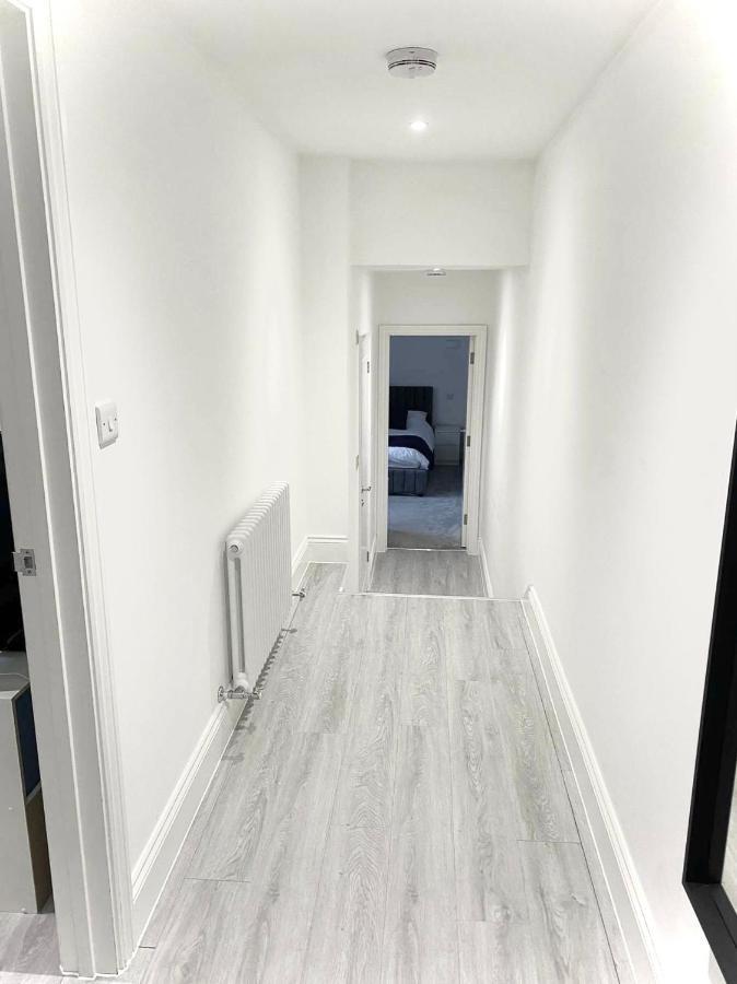 Fidelity Stays Beach Themed Apartment Brighton Eksteriør bilde
